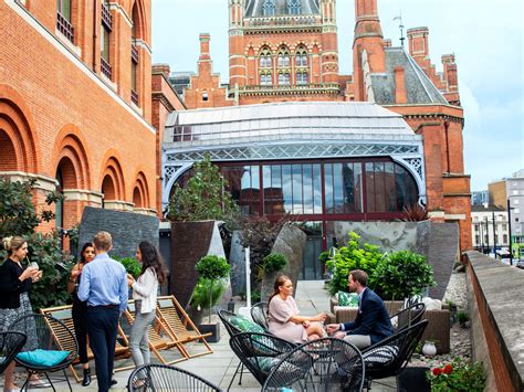Danos follow y abra mejores promociones #roof. Roof Garden St Pancras | Bars and pubs in St Pancras, London