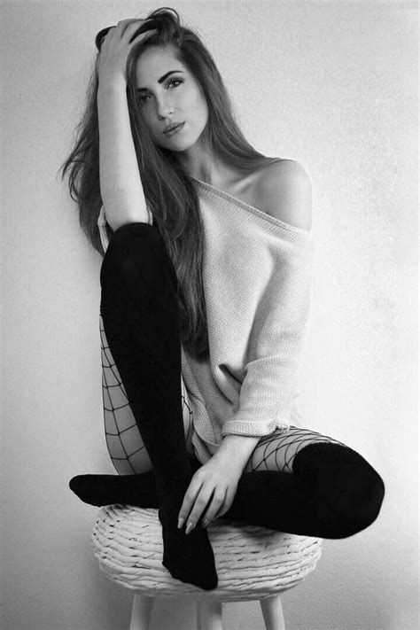 Berman has a doctorate from new york university with an emphasis on human sexuality. #posing #sitting poses | Boudoir photos poses, Fashion ...