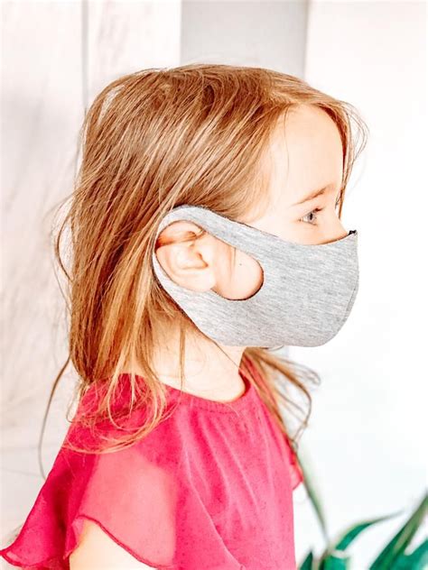 Includes optional nose wire and optional filter pocket. Neoprene Face Mask Sewing Pattern For Kids & Adults in 2020 | Neoprene face mask, Diy face ...