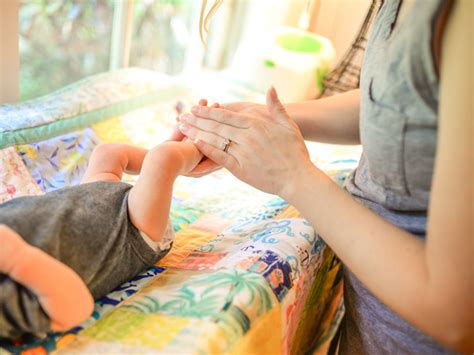 Move to a cooler, less humid place. Home Heat Rash Treatments For Baby