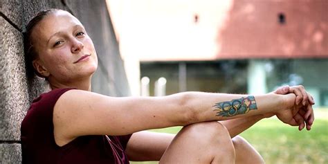 Sarah Sjöström Tatuering : Sarah Sjostroms Tatuering ...