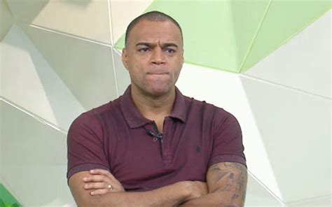 Denilson on arsenal title chances. Denílson afirma que América-MG 'não é bobo' e elogia ...