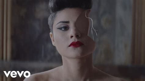 Discover montaigne's biography, age, height, physical stats aussie singer who first rose to fame for her single i am not an end. then, in august of 2016, she released her. Montaigne - I'm a Fantastic Wreck - YouTube