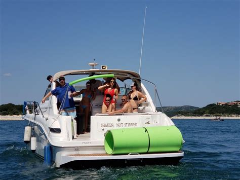 Just for fun watercraft rental on lake travis in austin, tx, has been central texas' best boat rentals company for over 30 years. Pin by Lake Travis Yacht Rentals on Bachelor/Bachelorette ...