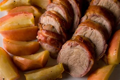 Because the slow cooker generates steam that doesn't escape, there will be a good bit of liquid at the end of cooking, so there's no need to add any extra liquid to remove the cooked pork, reserving the liquid, and slice the meat. How To Cook Boston Rolled Pork Roast : 3 Ingredient Pork Roast And Sauerkraut Recipe In The ...