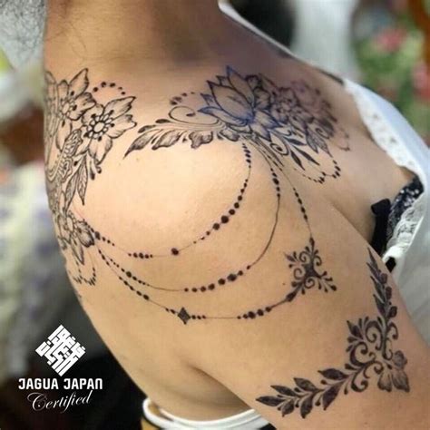 Discover the beauty and power of henna tattoos with these gorgeous, versatile designs. Amazon.com: Henna-Tattoo-Set in 2020 | Shoulder tattoos ...