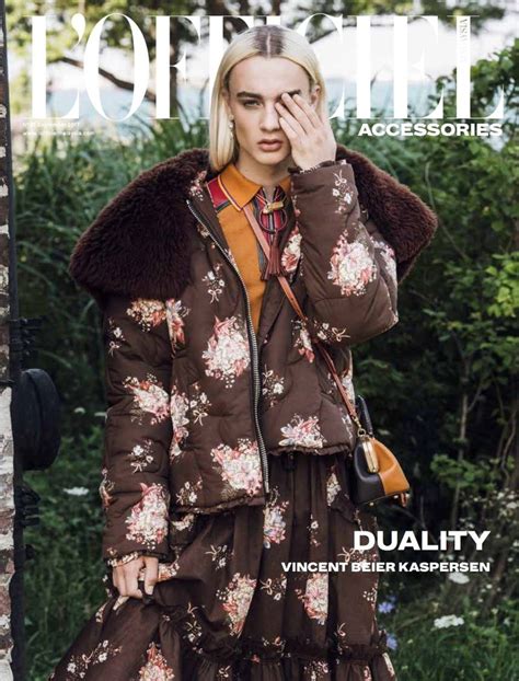 Video i 4k och hd för alla nle omedelbart. L'Officiel Malaysia September 2017 Supplement Cover (L ...