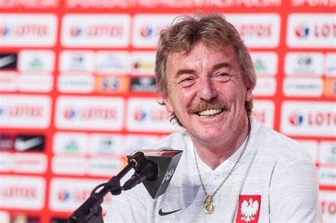 Umieszczony na liście stu najlepszych piłkarzy w historii światowej piłki nożnej według fifa. MŚ 2018. Zbigniew Boniek pisze do Jacka Kurskiego