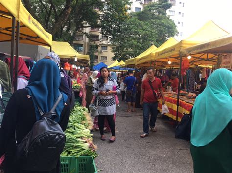 View the pasar malam menu, read pasar malam reviews, and get pasar malam hours and directions. Los mercados nocturnos de Kuala Lumpur (Pasar Malam ...