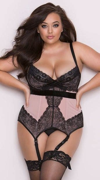 O produto que rihanna e outra. Where To Shop For Plus Size Lingerie - fatgirlflow.com