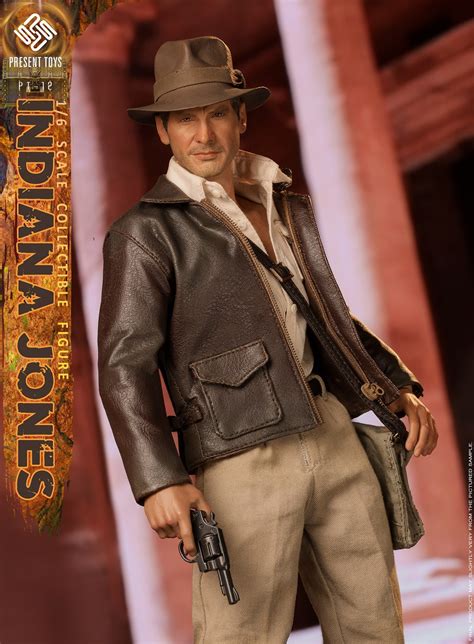 Харрисон форд, карен аллен, пол фримен и др. Present Toys: Indiana Jones