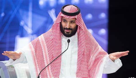 ولي العهد السعودي منذ 21 يونيو/حزيران 2017، من أصغر وزراء الدفاع في العالم، وقت تعيينه، وثاني أصغر وزير دفاع سعودي. ولي العهد السعودي يتعهد بـ'الضرب بيد من حديد' | النهار العربي