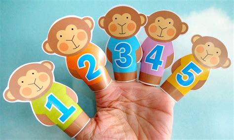 Retelling puppets (i put these in my drama center, the kids love making puppets). DIY Printable Finger Puppets Five Little Monkeys Jumping on