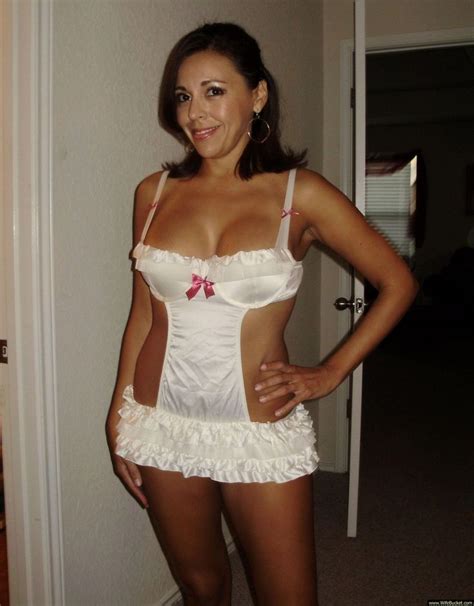 Straight, english, video hosted on pornheed. No need for a description - just enjoy it. | Sexy amateur ...