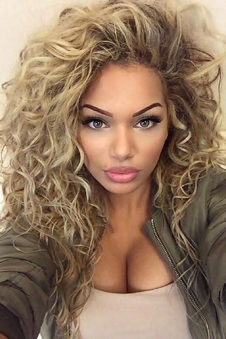 Blonde girls, latinas and ebony women. Everyday hairstyles for long curly hair