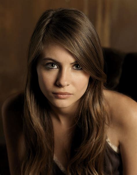 Beauty yanks milf tasha holland masturbates in the shower. Willa Holland as Thea Queen - Arrow Photo (29419145) - Fanpop