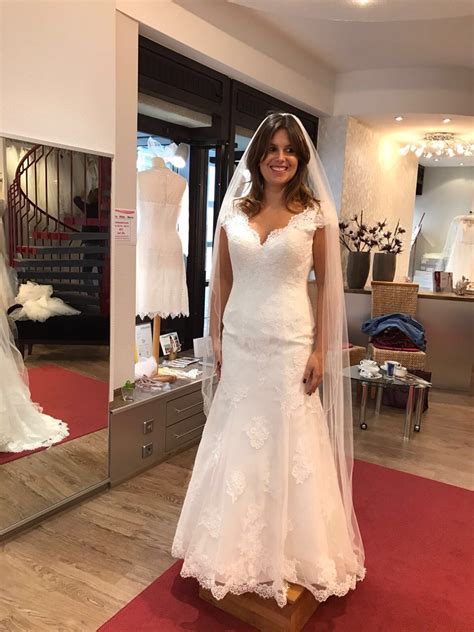 Du hast interesse daran, ein second hand brautkleid bei dreamlike zu kaufen? Second Hand Brautkleid | Grö. 38 | A-Linie | Marke ...