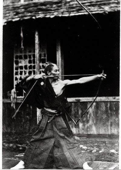 Tiro con l'arco giapponese (kyudo). KyuJutsu, l'arte del tiro con l'arco