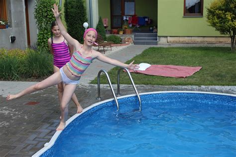 Bazénky zaručí bezpečné radovánky vám i vašim dětem. bazén - parkar - album na Rajčeti