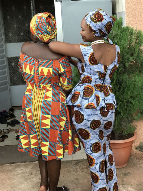 Pagne wax modele tissu africain wax modele modele wax 2019 modele robe pagne nigeria modele pagne pour femmes hommes et enfants c'est ici je vais certainement de. Modèles Différents Pagnes Africains par Made In MaaLii 🇲🇱 ...