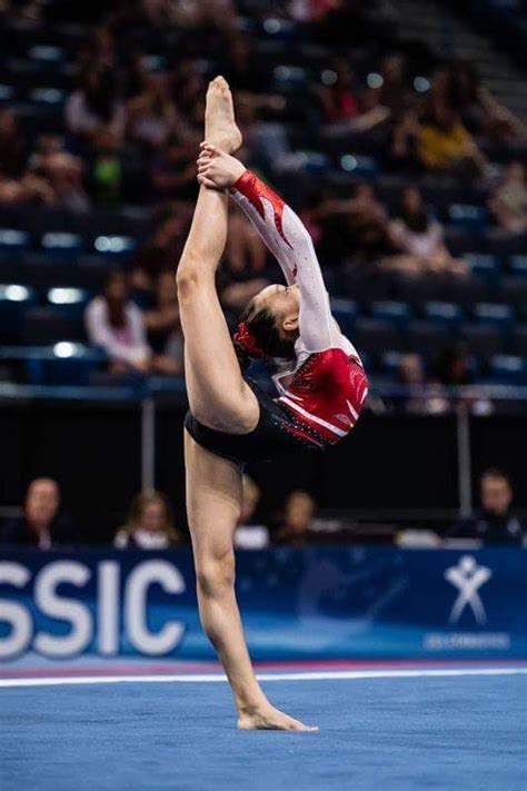 Lee's parents, houa john lee and yeev thoj, were able to see her compete in person for the first time in three years as lee used a difficult uneven bars routine to currently place. Sunisa Lee | Gymnastics photography, Gymnastics skills ...