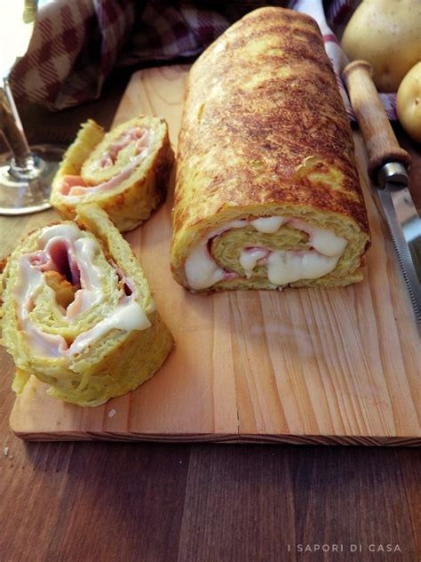 Una volta pronte, sbucciatele (le patate devono essere lessate bene ma non sfatte altrimenti sarà più difficile maneggiarle). ROTOLO DI PATATE con prosciutto e formaggio - I SAPORI DI ...