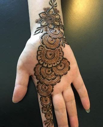 1,529 likes · 17 talking about this. Mandhi Desgined - 20 Best Simple Easy Mehendi Design Ideas ...