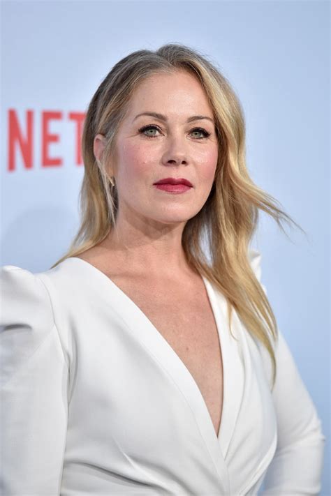 Christina applegate hizo sus primeras apariciones en la televisión a los tres meses de edad, con su madre en un anuncio de jabón, y cinco meses en un comercial de playtex. Picture of Christina Applegate