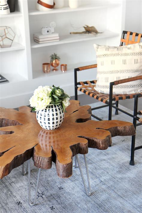 By composing a coffee table display, you're creating a vignette or trying to leave an impression. Extraordinary Coffee Table Ideas That Will Make You Say Wow