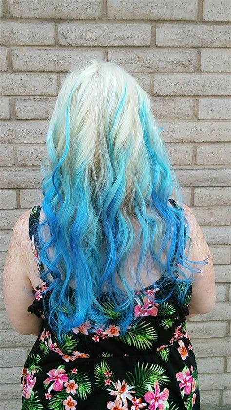 Here are also some slight hints of purple at the ends to round up the look. Ombré blue turquoise hair. Love my mermaid hair. | Long ...