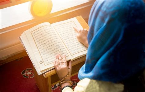 Walau bagaimanapun, ayat pengasih ini amat sesuai diamalkan oleh mereka yang belum berkahwin seperti ditujukan kepada kekasih dan lelaki atau perempuan yang ingin anda dekati. Ayat-ayat yang Sering Dijadikan Landasan Untuk ...