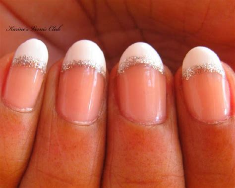 The classic french manicure at home? 15 Nail Art Hacks To Do On Yourself