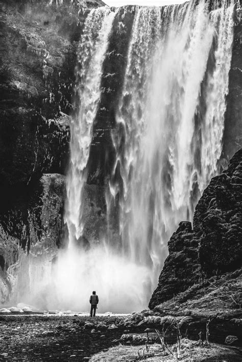 Photography black and white hourglass. 30 Black And White Photography Ideas To Inspire From ...