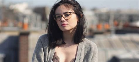 Agathe auproux affole les internautes avec sa tenue spéciale saint valentin. Agathe Auproux plus torride que jamais en cuissardes et ...