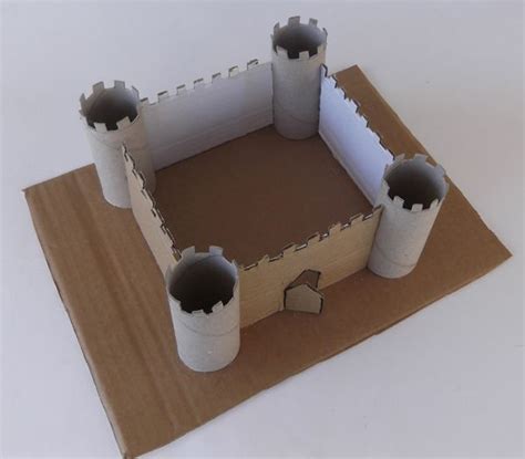 Eine ritterburg aus papier als spielburg zum ausdrucken und basteln. Defence Castle (mit Bildern) | Karton basteln, Bastelideen ...