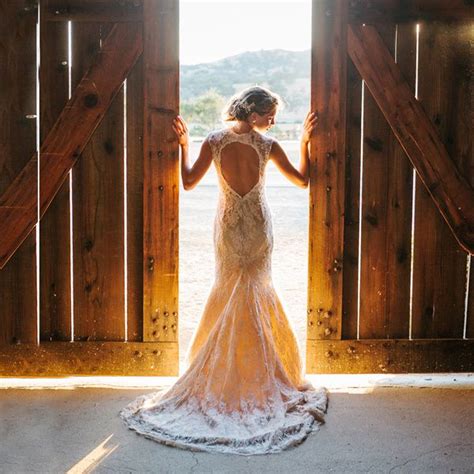 It's important to us to provide you with a quality building experience. 7 Wedding Dresses Perfect For A Barn Wedding - Rustic ...