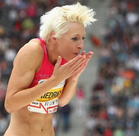 Die 400 m gingen an lepage in 47,65, warmer kam auf 47,90. Leichtathletik: Ariane Friedrich springt in Berlin ...