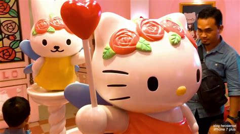 This cozy little themed town doesn't have enough excitement to spend an entire day at, or even a half day. Sanrio Hello Kitty Town , Johor Bahru.Malaysia - apple ...