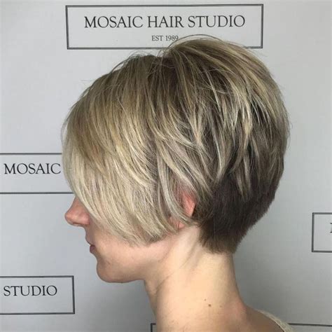 Loose waves + ombre hair. Ear-Length Tapered Pixie Bob #choppybobhairstyles | Choppy ...