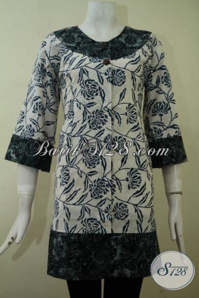 Menerima pesanan batik dengan desain, bahan, dan ukuran sesuai kebutuhan dan pilihan anda. Batik Blus Formal Warna Putih Dengan Pinggiran Hijau ...