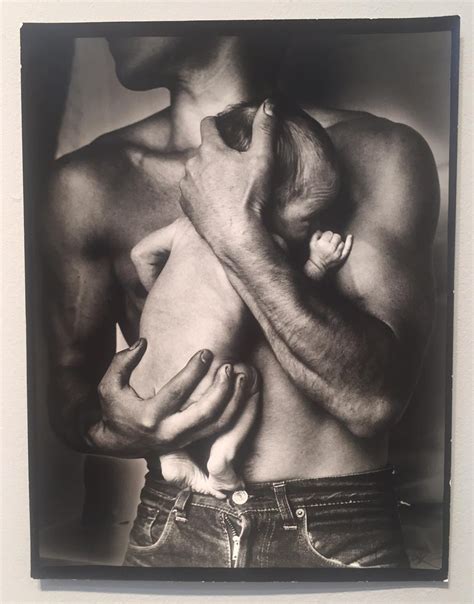 El padre de saudek era judío y esto añadido a su herencia eslava (checa), ocasionó que su familia fuera blanco de los nazis. iGavel Auctions: Jan Saudek, Man With Baby, 1966 ...