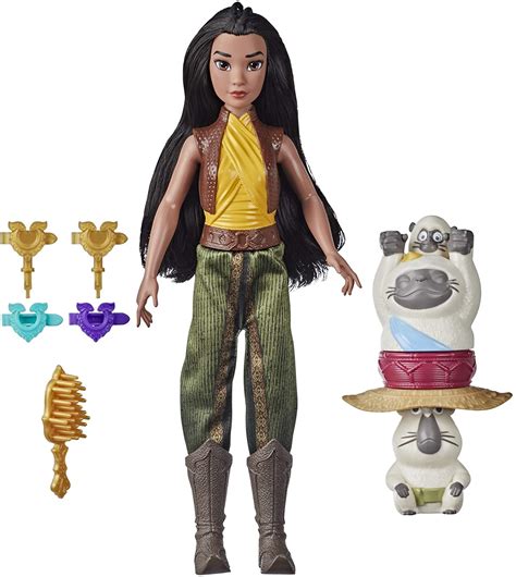 Kelly marie tran, who voices raya, calls the opportunity an honor, and awkwafina, who voices sisu the dragon, says asian representation in hollywood is going the right way. Disney Raya and The Last Dragon Hasbro dolls - YouLoveIt.com