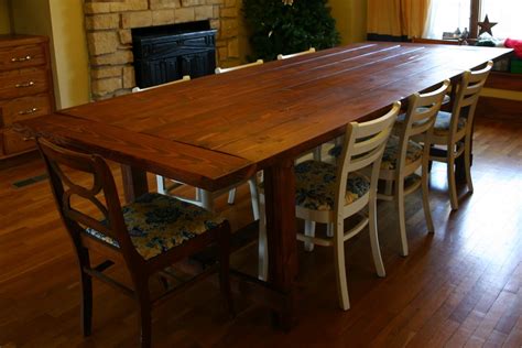 The free woodworking plans at the link are for building this beautiful dining table. Farmhouse Dining Room Table Plans PDF Woodworking