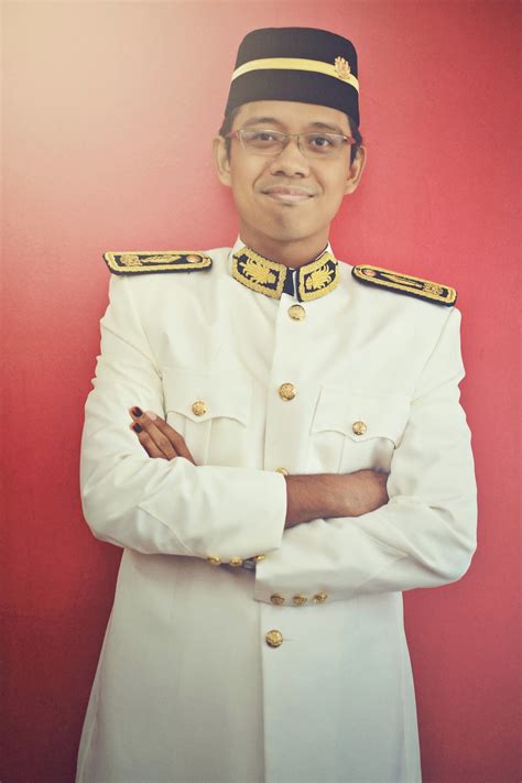 Maybe you would like to learn more about one of these? Berkhidmat Untuk Negara Komsas / komsas tingkatan 4 ...