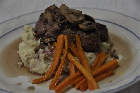 Beef tenderloin with cherry port sauce & gorgonzola. Beef Tenderloin in Mushroom Pan Sauce