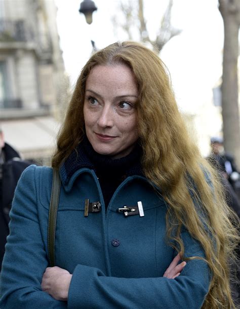 Devenue célèbre pour avoir passé 7 ans dans les prisons mexicaines, florence a partagé les mêmes expériences et les mêmes sentiments que les personnes qu'elle interroge. Florence Cassez invitée à déjeuner avec le couple Sarkozy ...