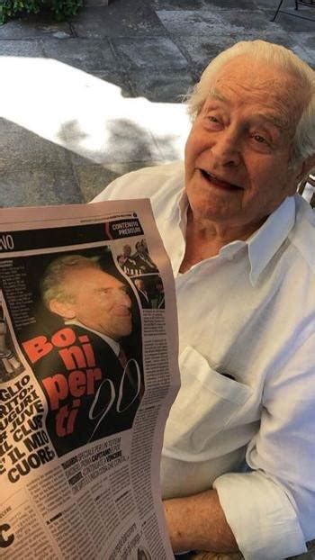Il libro è stato presentato a torino, alla presenza dei tre autori @italo cucci Juventus, Boniperti, 90 anni festeggiati con...