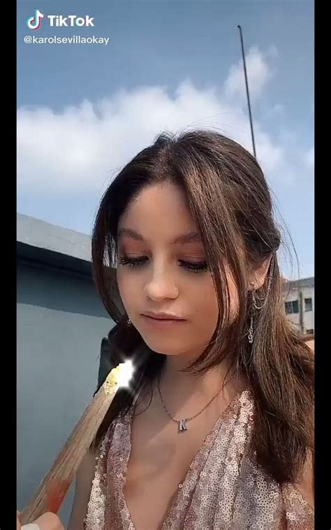 Karol sevilla 2021 ile ilgili 1 haber listeleniyor. Karol sevilla, 2021 | Kızlar, Fotoğraf, Kol bilezik