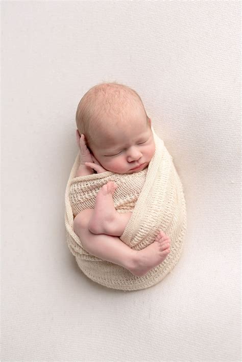 Round Rock Newborn Photographer - amyodom.com | Newborn photographer, Newborn, Newborn studio