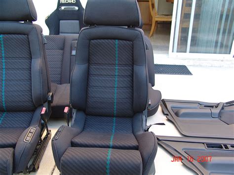 They feature electric recaro sport seats with alpina cloth center sections, and door panels with alpina cloth inserts. Alpina B10 Bi-Turbo Recaro Interior